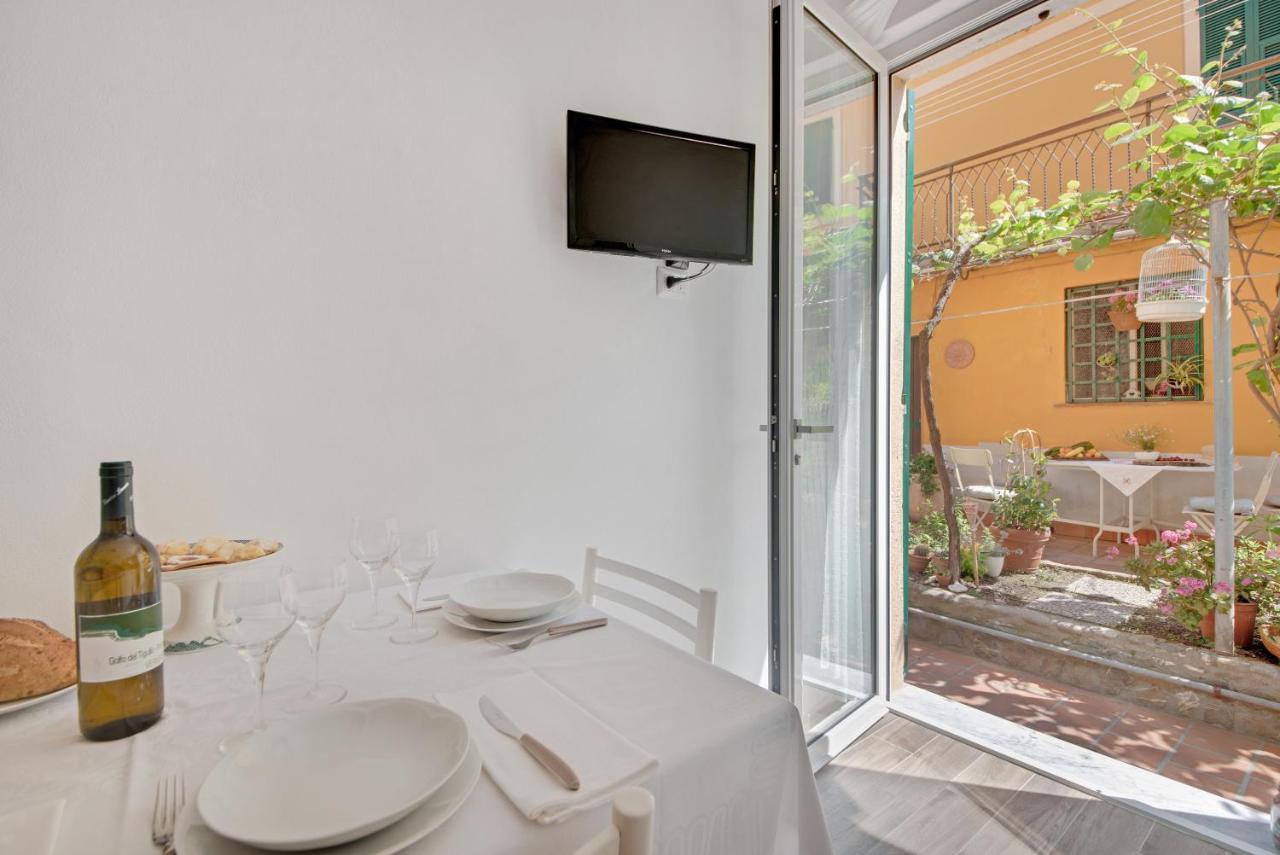 Un'Oasi Al Mare Apartment โมเนเลีย ภายนอก รูปภาพ