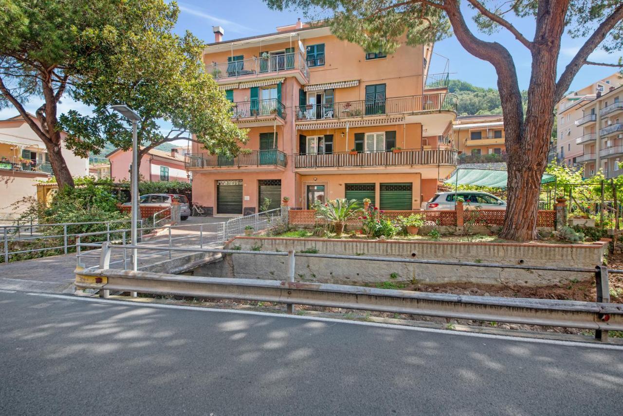 Un'Oasi Al Mare Apartment โมเนเลีย ภายนอก รูปภาพ