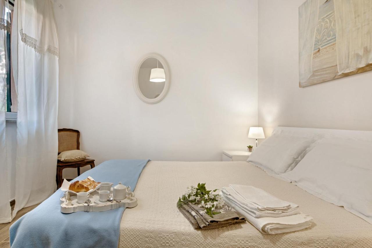 Un'Oasi Al Mare Apartment โมเนเลีย ภายนอก รูปภาพ